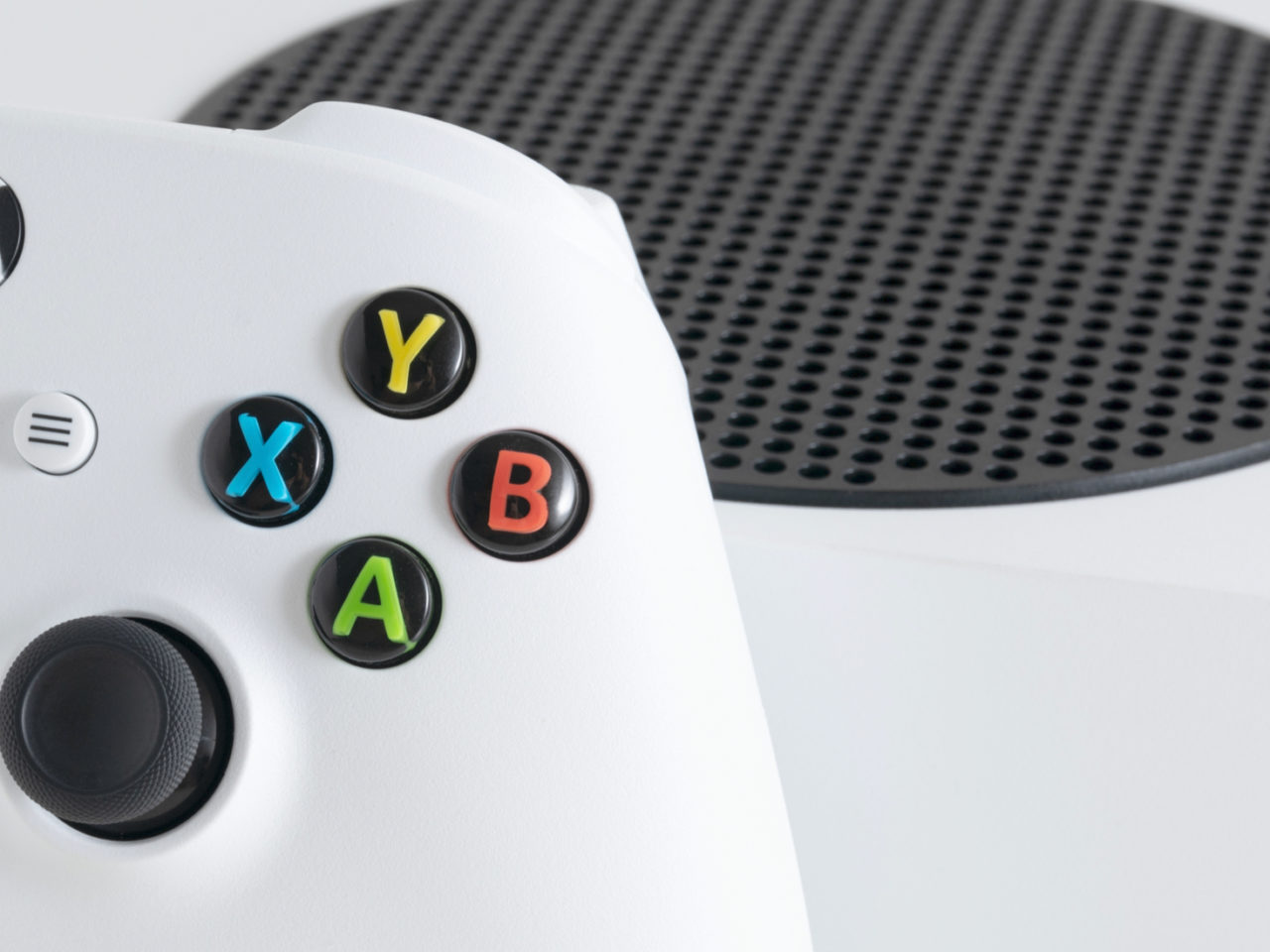 Microsoft w końcu naprawia problem ze słuchawkami do Xbox