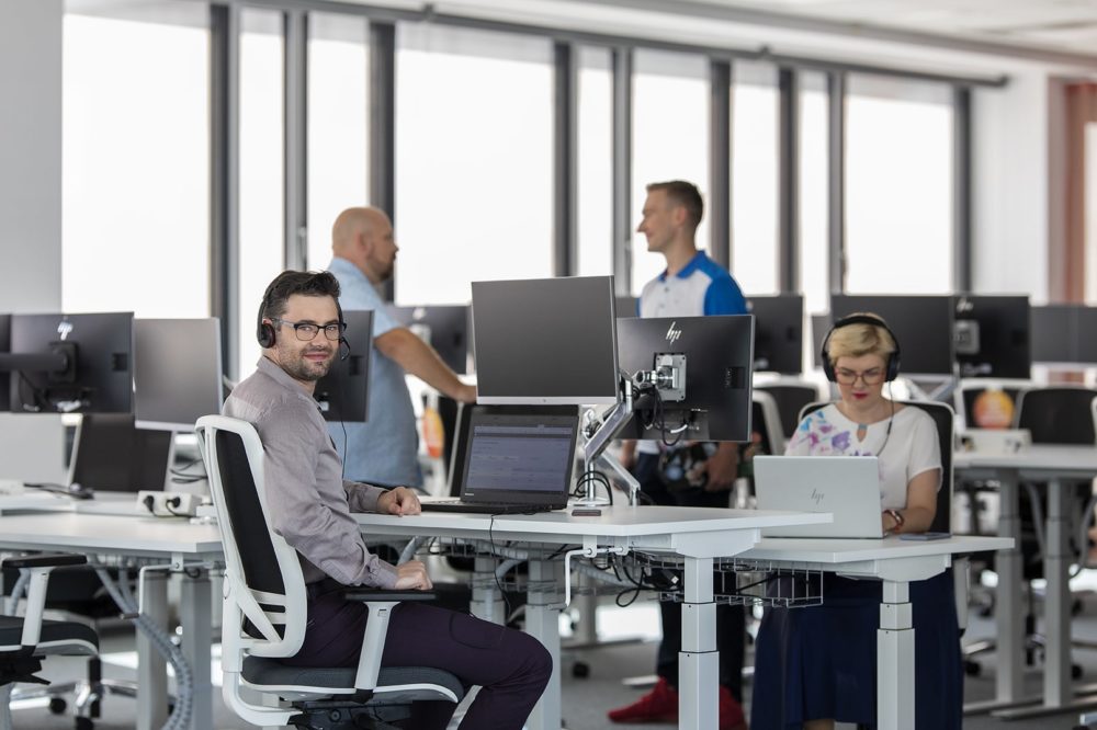 GSK Tech Global Centre w Poznaniu rekrutuje! Ponad 100 nowych ofert pracy czeka w największym centrum technologicznym GSK class="wp-image-1953995"