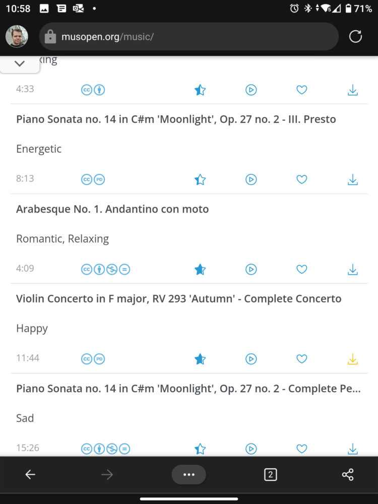 https://ocs-pl.oktawave.com/v1/AUTH_2887234e-384a-4873-8bc5-405211db13a2/spidersweb/2021/11/jak-sciagnac-muzyke-na-telefon-5-750x1000.jpg
