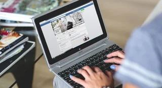 Jak utworzyć grupę na Facebooku? Instrukcja krok po kroku