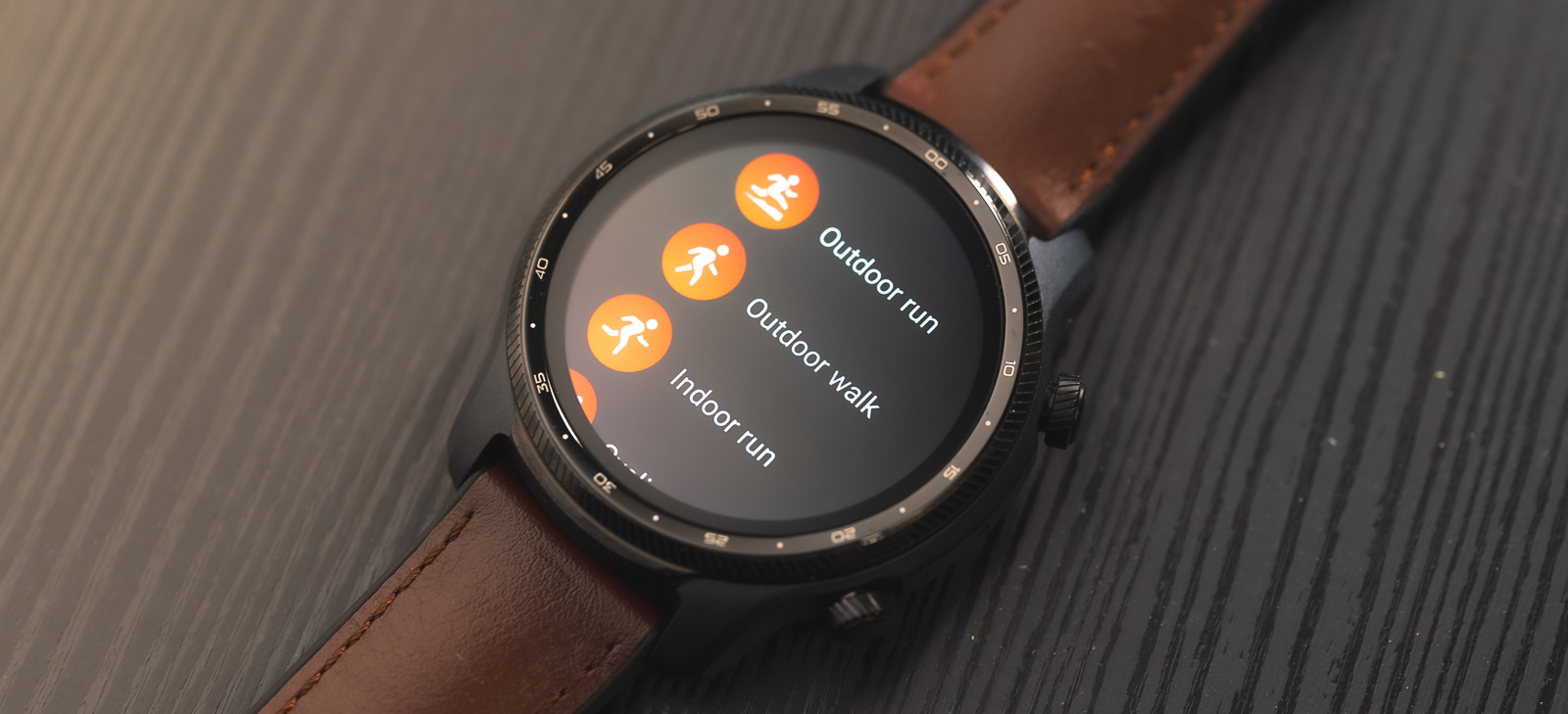 TicWatch Pro 3 Ultra na sportowo. 6 razy tak, 2 razy nie
