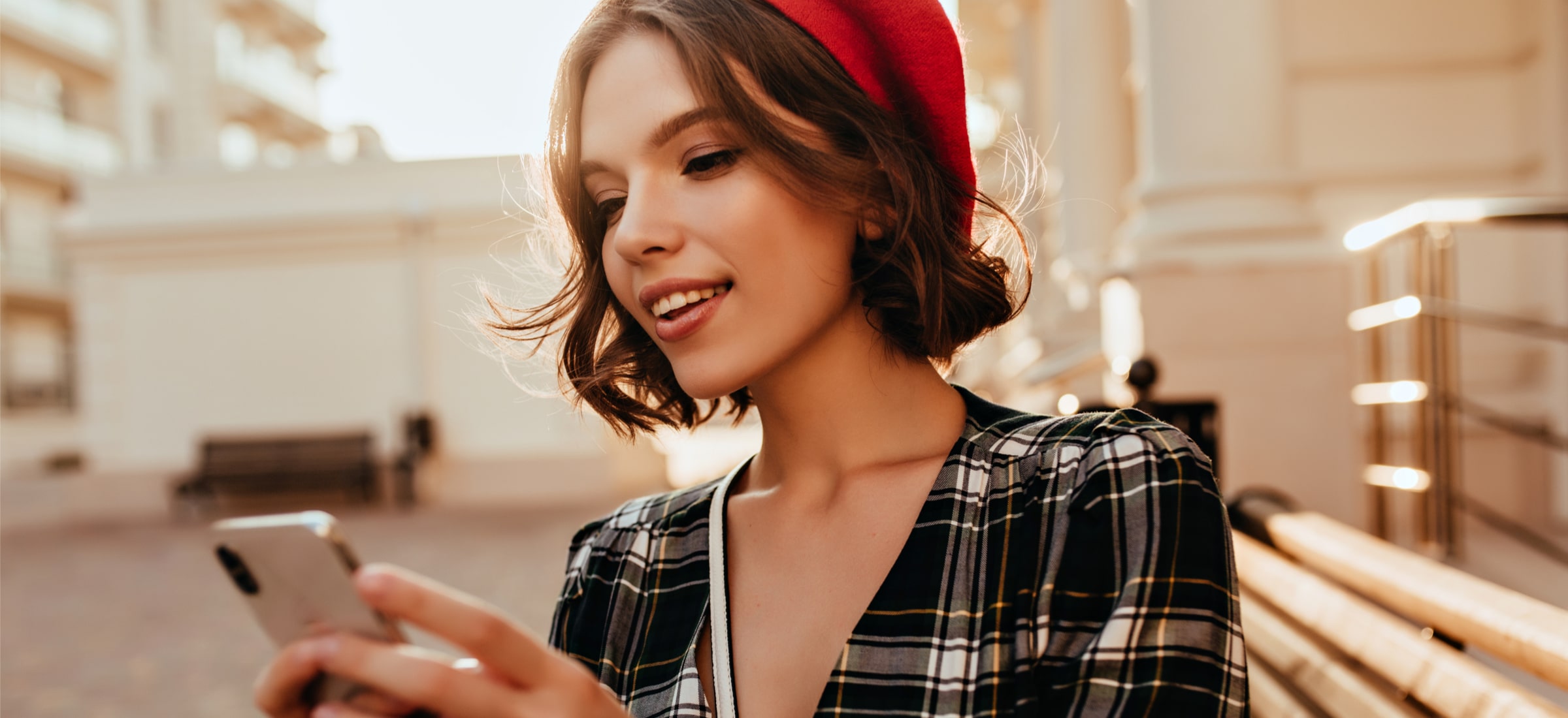 Zapomnij o Messengerze i WhatsAppie. Raport FBI mówi, jaki komunikator jest najlepszy