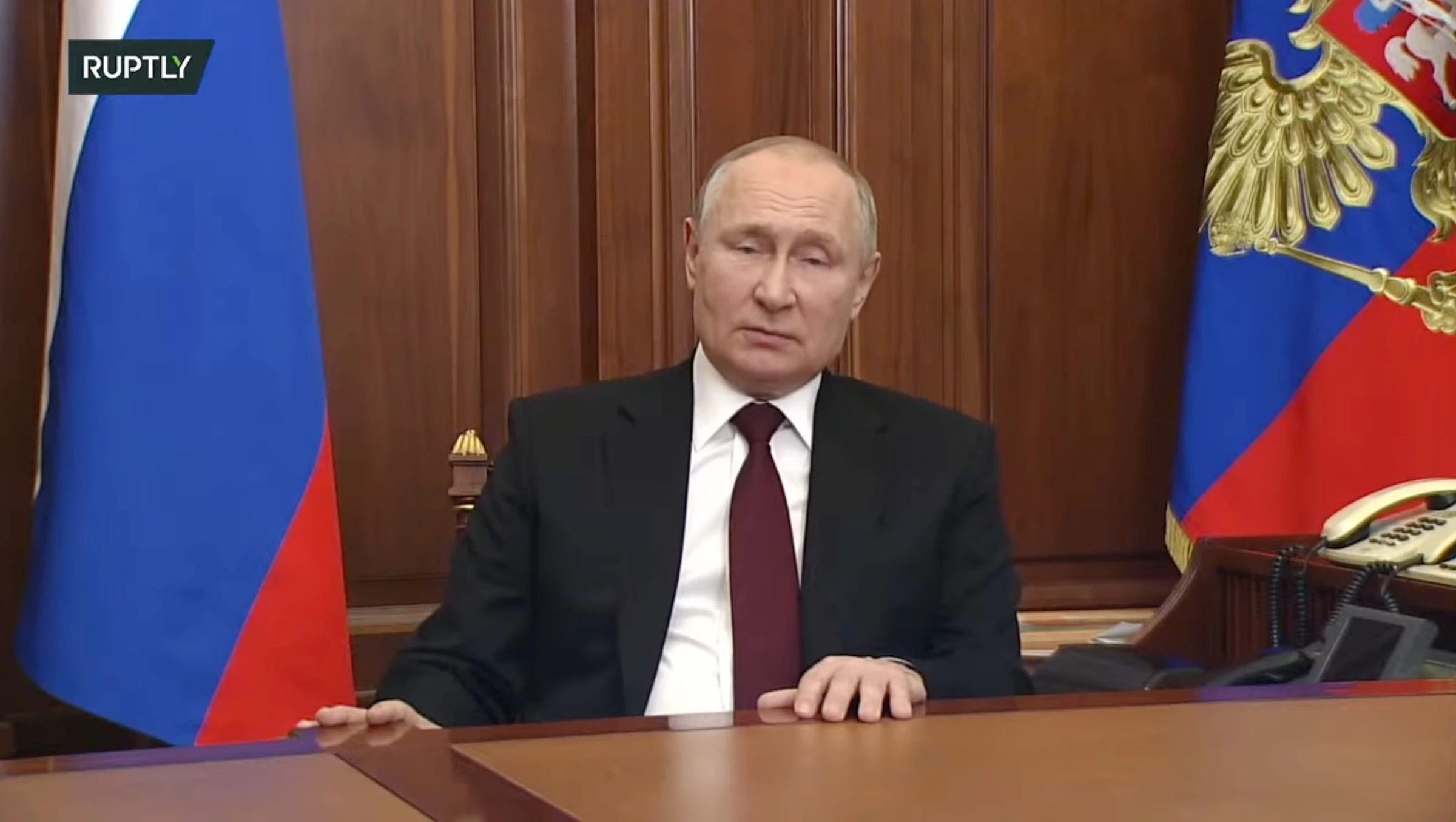 putin-oredzie-zegarek-15-00-metadane-wideo-kiedy-nagrywano-deklaracja-wojny-ukraina