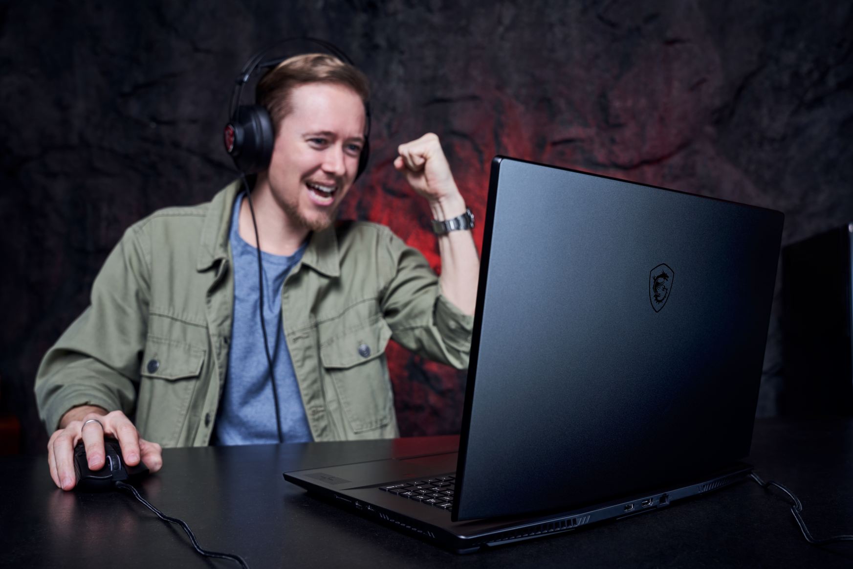 MSI Stealth GS77-12UX class="wp-image-2073262"
