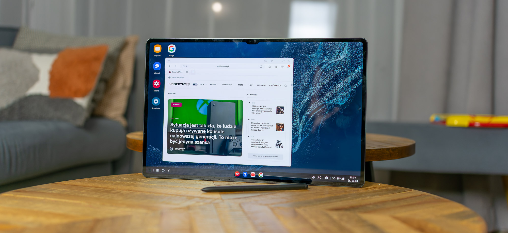 Samsung Galaxy Tab S8 Ultra: iPad może mu czyścić buty