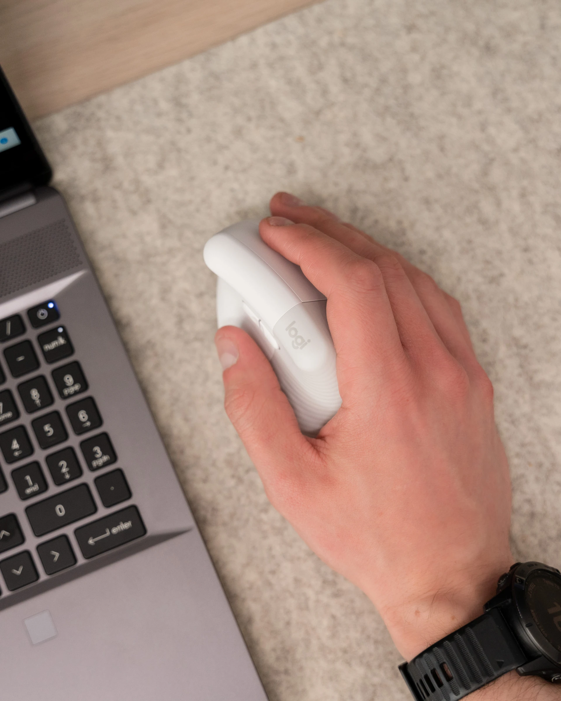 Logitech Lift