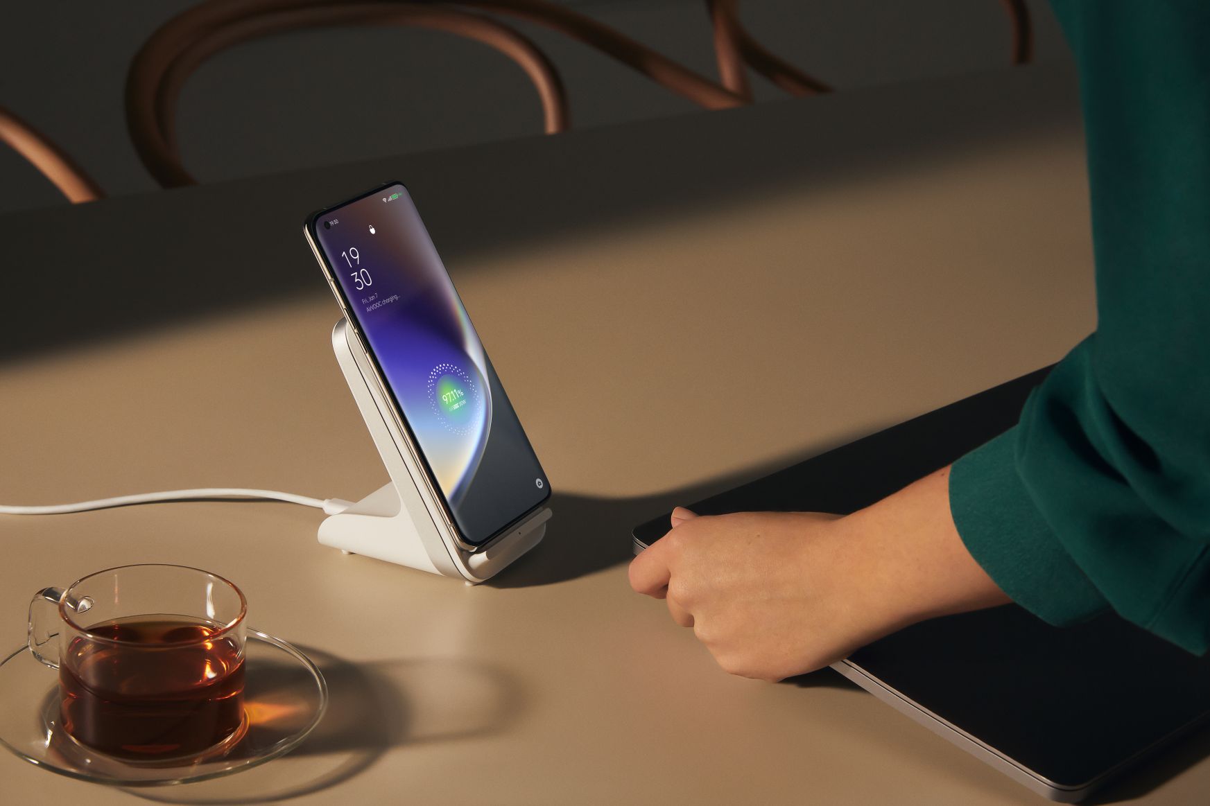 Oppo Find X5 Pro - ładowarka AirVOOC 50W class="wp-image-2127411"