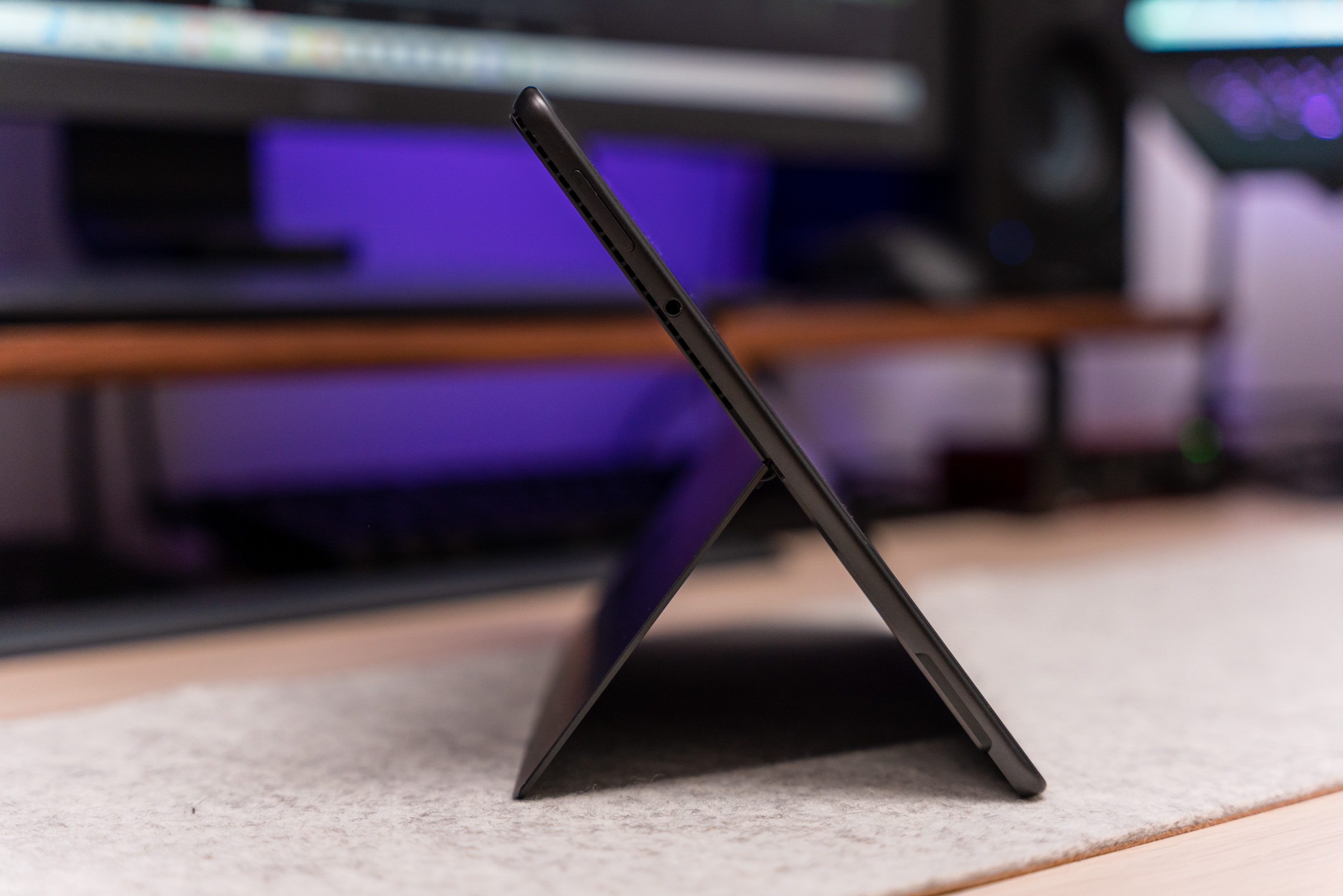 Surface Pro 8 class="wp-image-2124696"