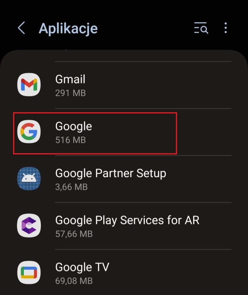 Przejdź do sekcji "Aplikacje" i znajdź aplikację Google