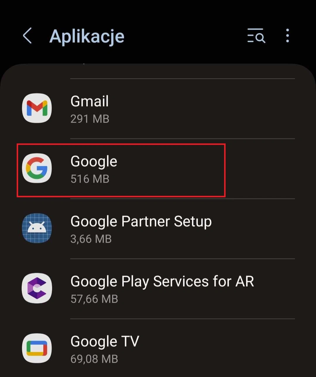 Przejdź do sekcji "Aplikacje" i znajdź aplikację Google