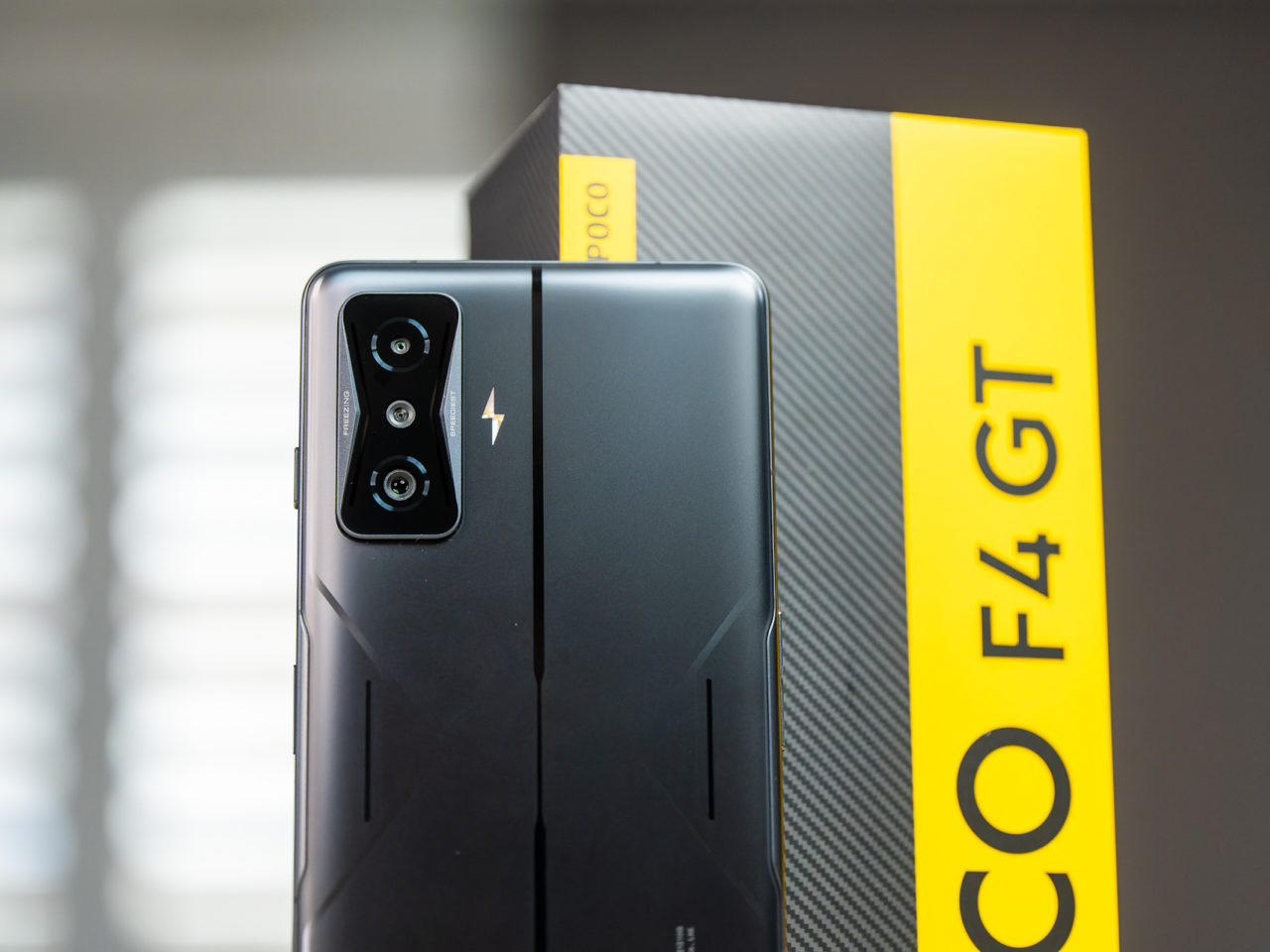 smartfon dla graczy poco f4 gt promocja flash sale 350 zl rabat