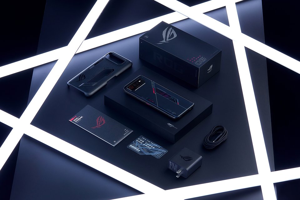 ASUS ROG Phone 6 class="wp-image-2246094"