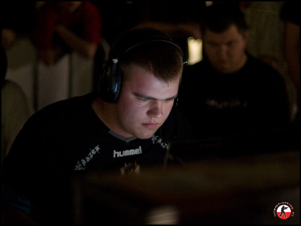 https://ocs-pl.oktawave.com/v1/AUTH_2887234e-384a-4873-8bc5-405211db13a2/spidersweb/2022/07/esport-2-min-1000x750.jpeg