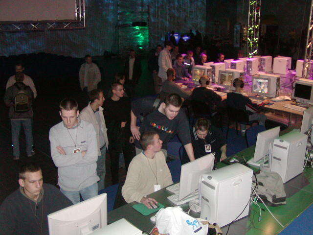 https://ocs-pl.oktawave.com/v1/AUTH_2887234e-384a-4873-8bc5-405211db13a2/spidersweb/2022/07/esport-counterstrike-6.jpg