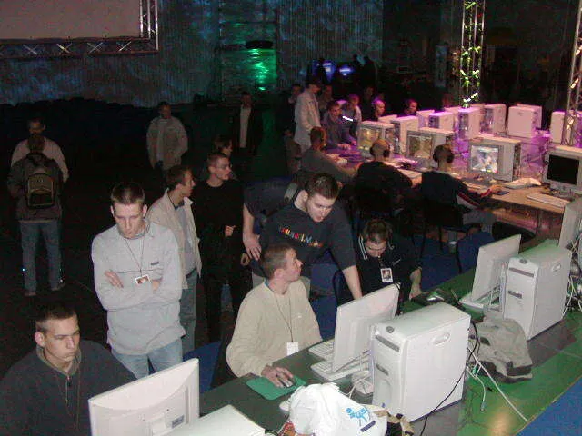 https://ocs-pl.oktawave.com/v1/AUTH_2887234e-384a-4873-8bc5-405211db13a2/spidersweb/2022/07/esport-counterstrike-6.jpg
