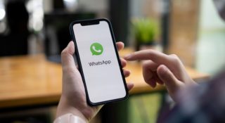 Jak odzyskać wiadomości z WhatsApp, także te usunięte i stare?