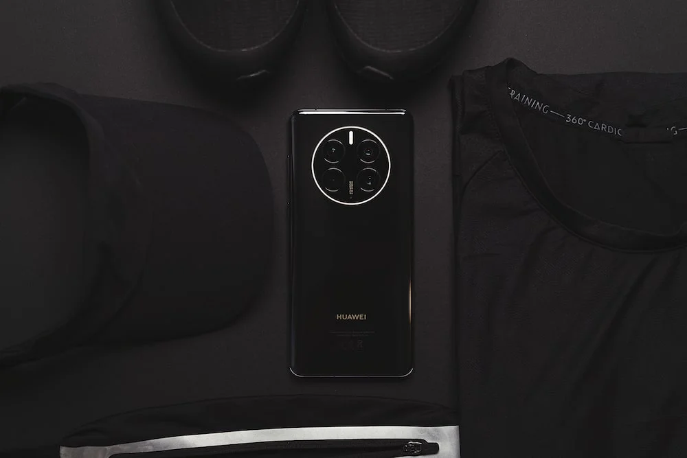 huawei-mate-50-pro-aparat-przyslona 4