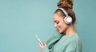 Konkurencja rozjeżdża AirPods Pro 2 jakością audio. Ale może to Apple ma rację?