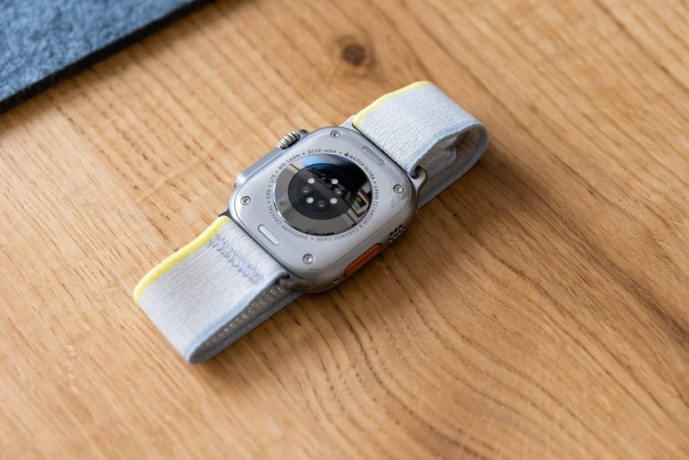 Apple Watch Ultra 49 mm class="wp-image-2503086"