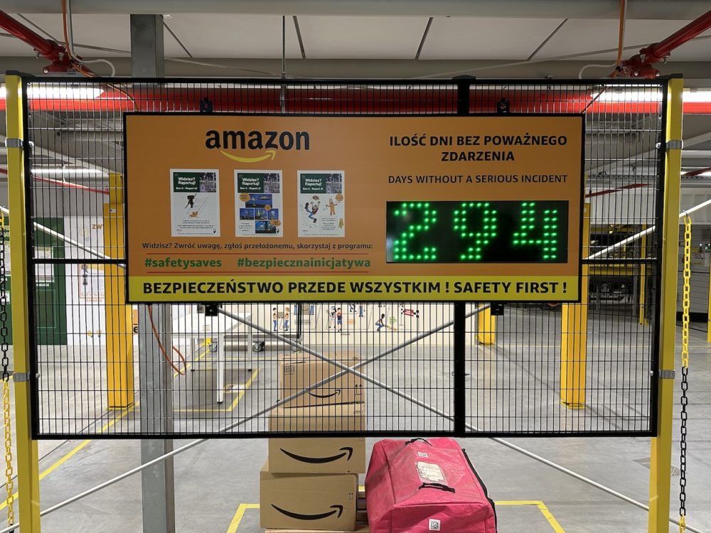 https://ocs-pl.oktawave.com/v1/AUTH_2887234e-384a-4873-8bc5-405211db13a2/spidersweb/2022/11/amazon-centrum-logistyczne-ktw3-gliwice-3-1000x750.jpeg