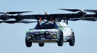 Chińczycy zaprezentowali pierwszy w pełni elektryczny, latający samochód VTOL