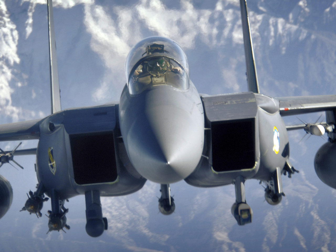 Legendarne F-15E pojawiły się w Polsce. Te samoloty mogą mocno uderzyć