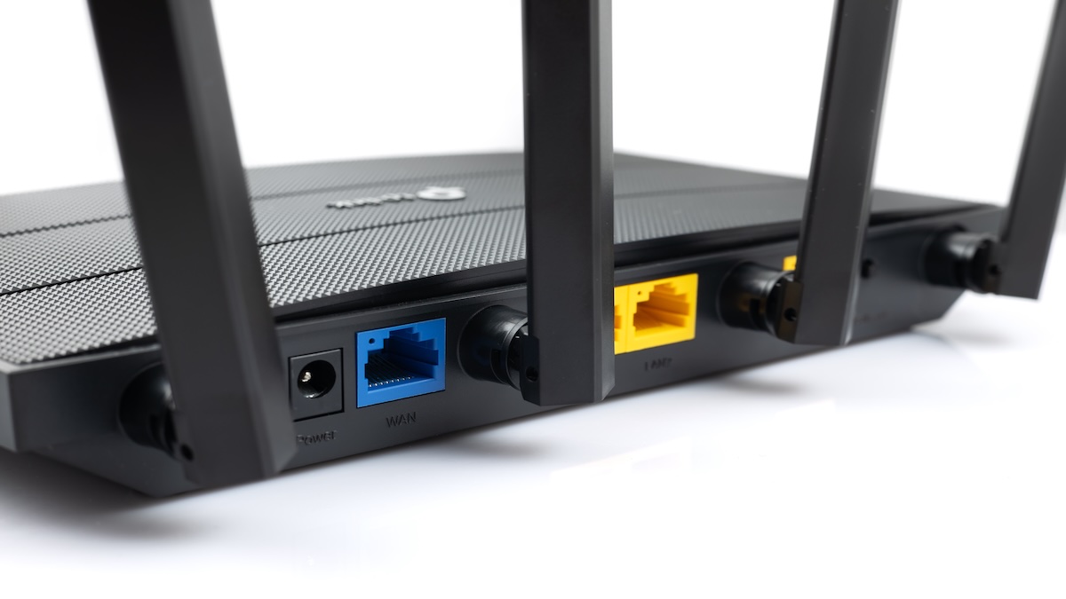 Instalujesz modem na zewnątrz, a w domu masz internet 5G. Plus ma nową ofertę