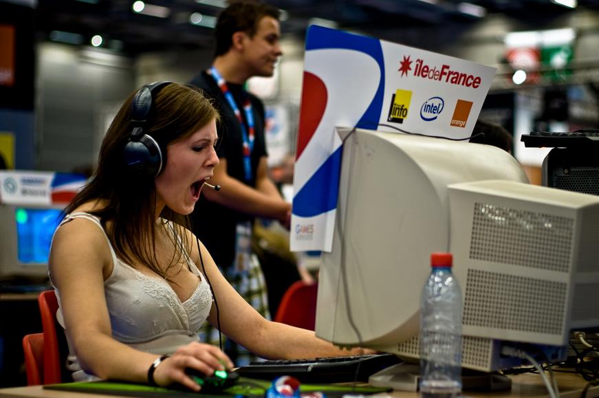 https://ocs-pl.oktawave.com/v1/AUTH_2887234e-384a-4873-8bc5-405211db13a2/spidersweb/2023/01/eswc-zlota-piatka-2.jpg