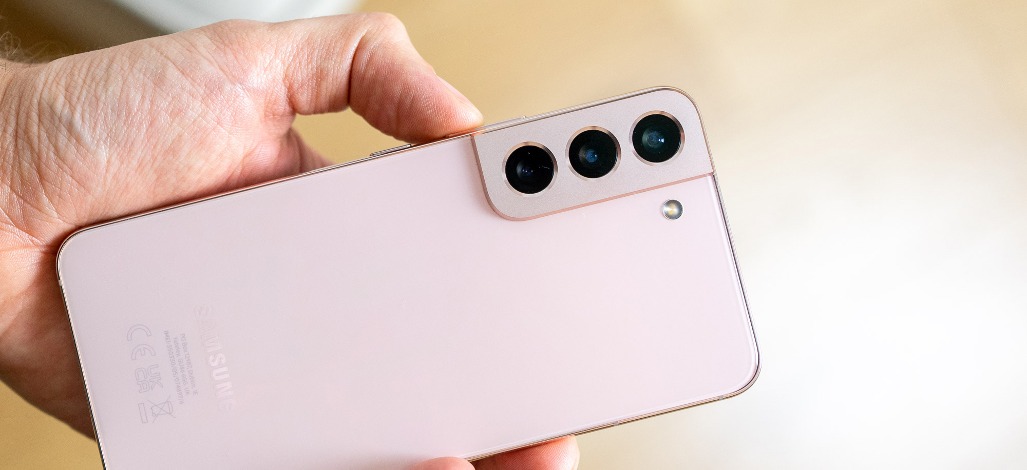 Wyciekły oficjalne zdjęcia Samsunga Galaxy S23. Który z nowych kolorów wybierasz?