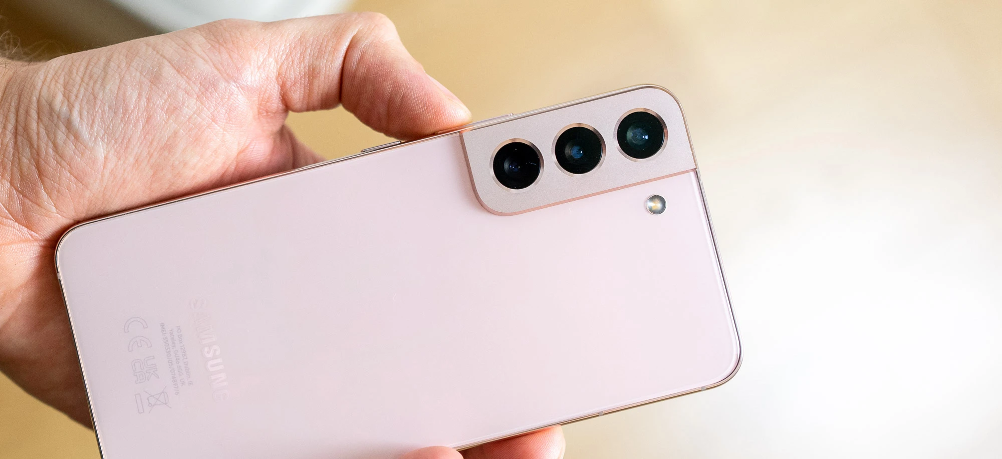 Wyciekły oficjalne zdjęcia Samsunga Galaxy S23. Który z nowych kolorów wybierasz?