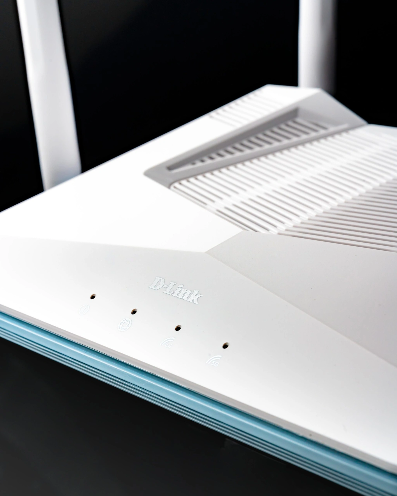 D-Link Eagle Pro AI AX3200 Smart Router R32