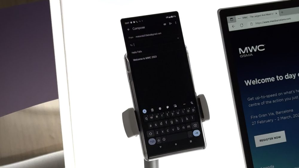 motorola rizr mwc 2023 4