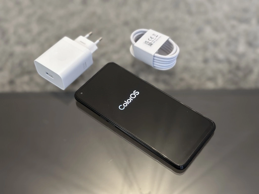Oppo Reno 10 Pro+ na zdjęciach. Szykuje się ładne i mocne urządzenie