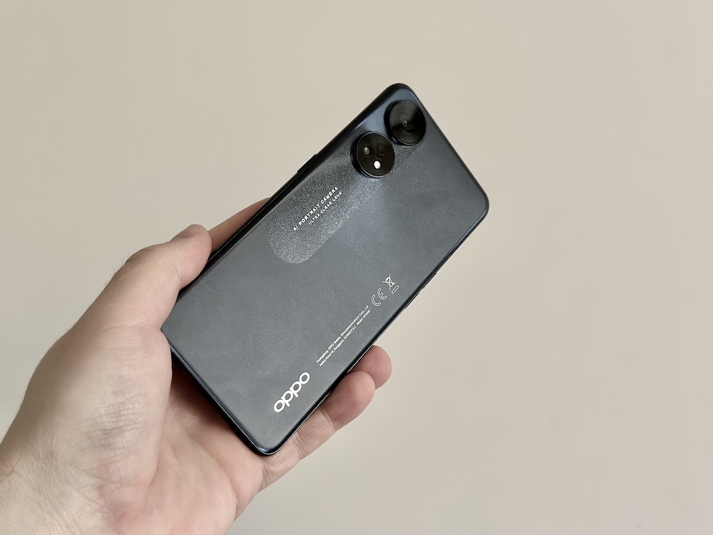 Ile kosztuje Oppo Reno8 T? 1699 zł, a do tego w promocji można zgarnąć słuchawki