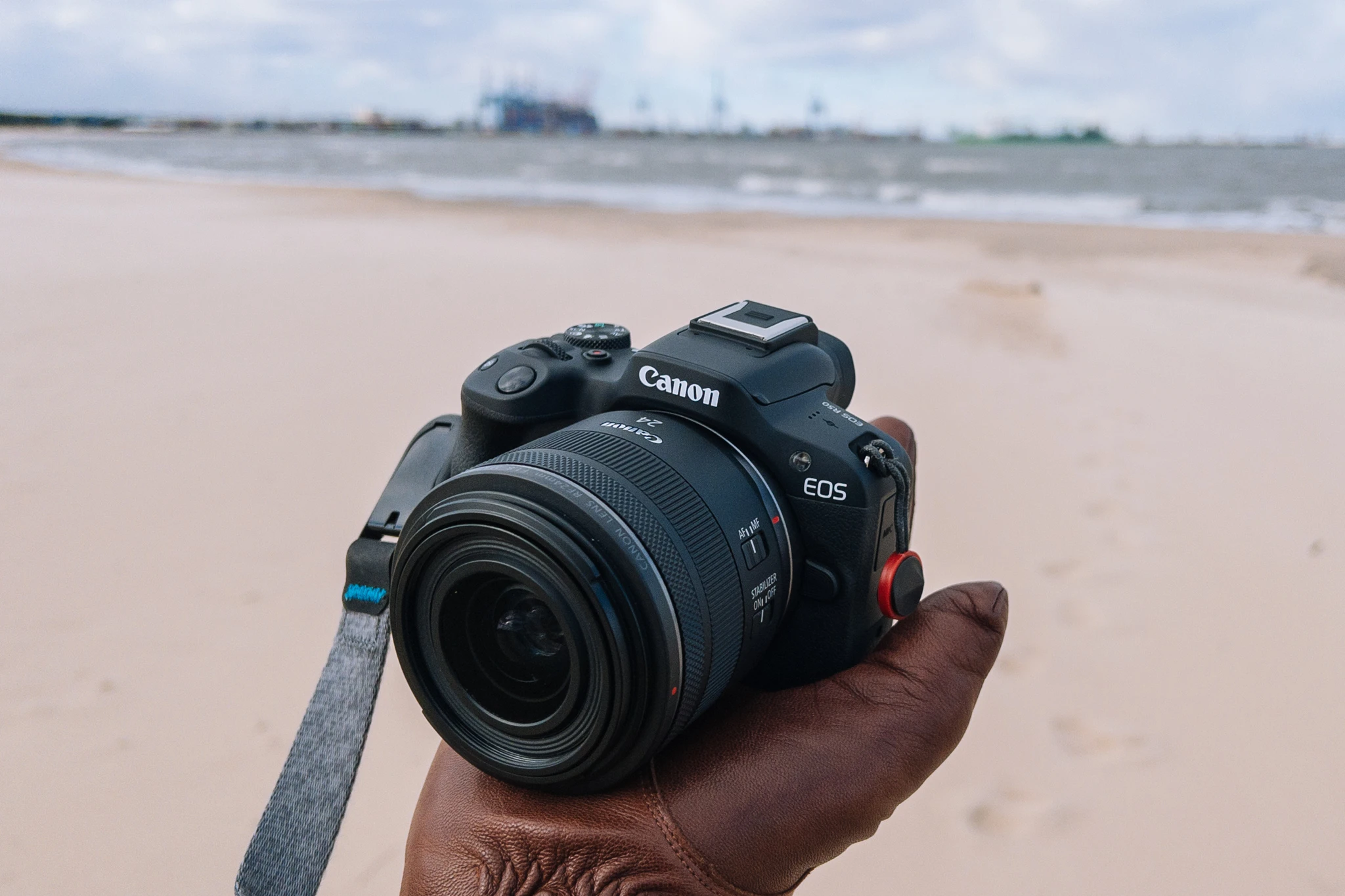 Canon EOS R50  