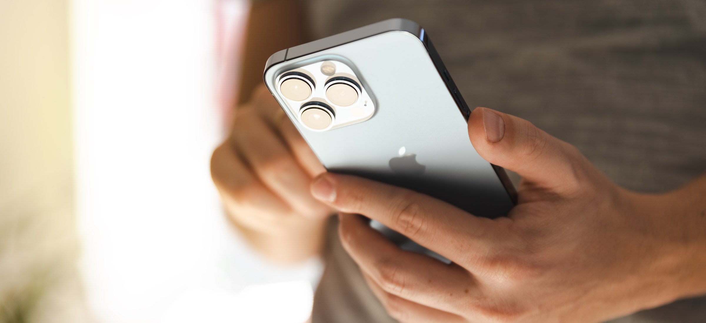 Miało być pięknie, a wyjdzie odgrzewany kotlet. iPhone 15 Pro straci ciekawą funkcję