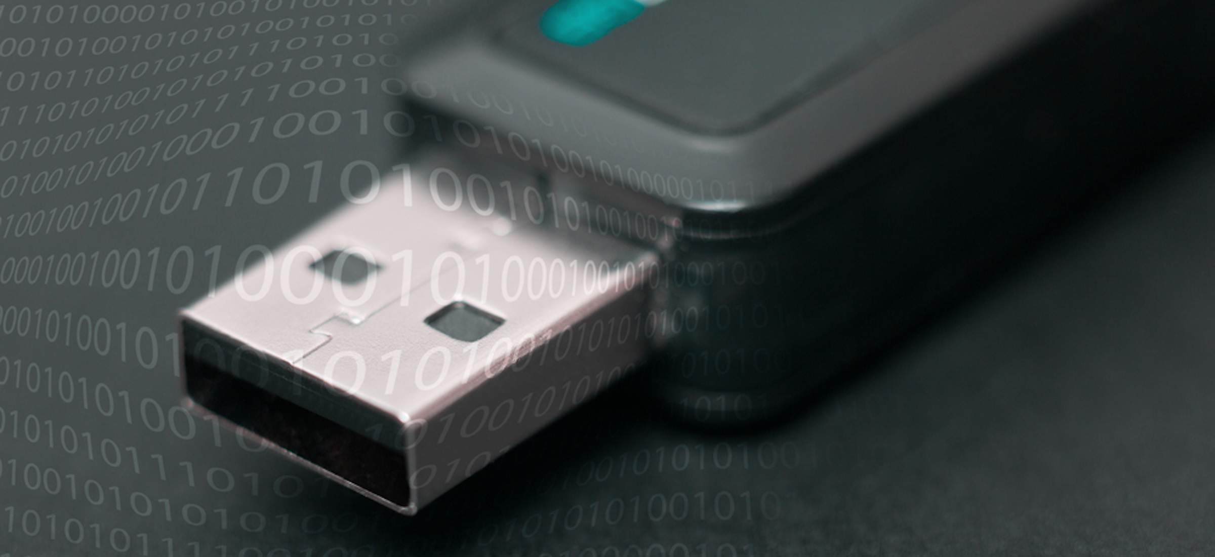 Dziennikarze dostali wybuchowe pendrive'y. Eksplodowały po podłączeniu do komputera