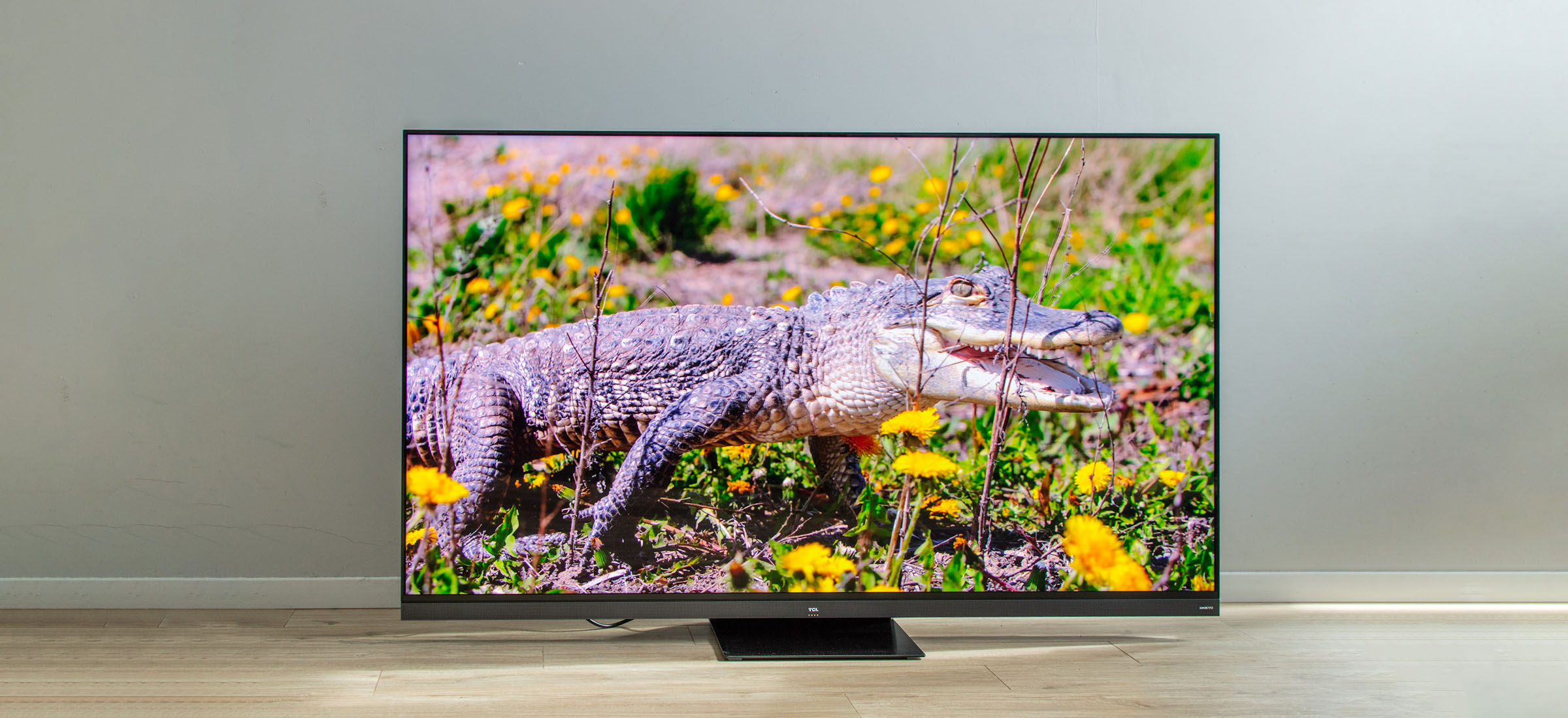 TCL C935