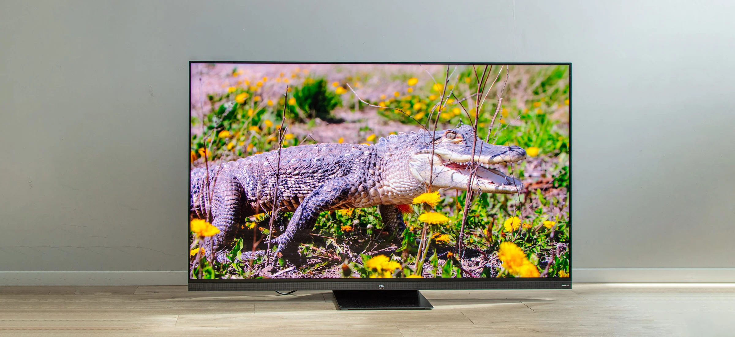 TCL C935
