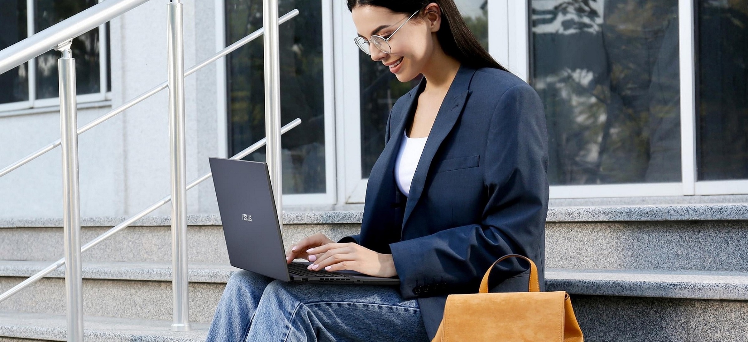 Te laptopy trafią do rąk czwartoklasistów. Poznaliśmy dokładny model