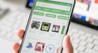 Fałszywe wersje popularnych komunikatorów w Google Play. Instalowali je Polacy