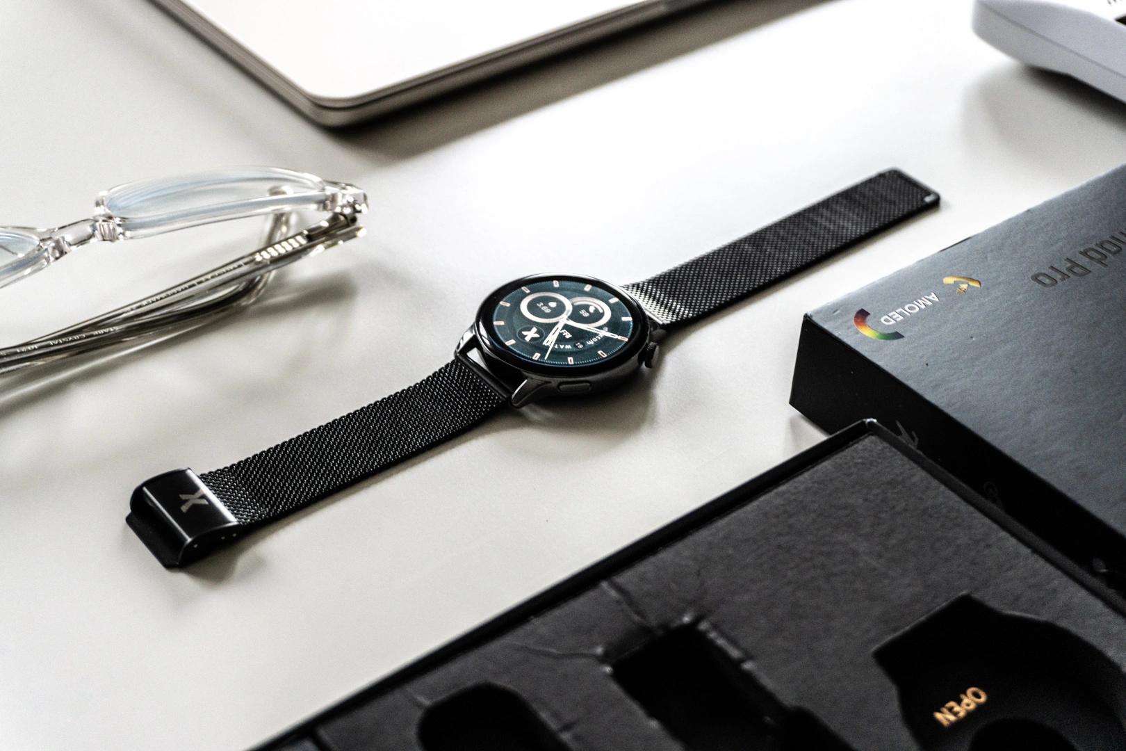 Test Maxcom FW58 Vanad Pro - smartwatch z ekranem AMOLED i 20 dniami działania