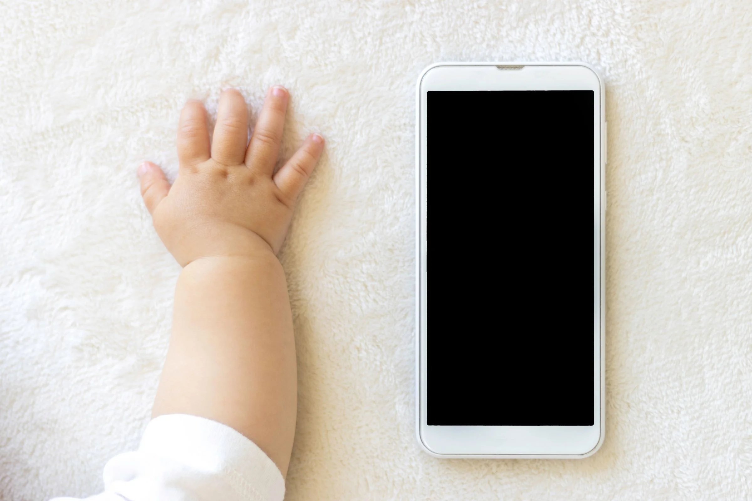 Kidfluencerzy, rodzice i dzieci w social mediach