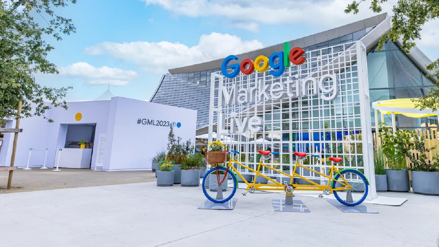 Tak wyglądają reklamy Google na sterydach. Klikniesz, nawet jeśli tego nie chcesz