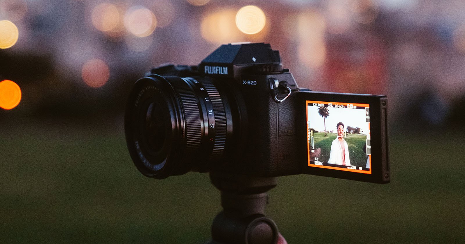 Fujifilm X-S20