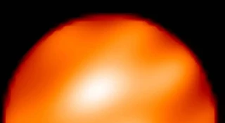 Betelgeza szykuje się do wybuchu. Będzie jaśniejsza niż Księżyc i będzie ją widać nawet w dzień