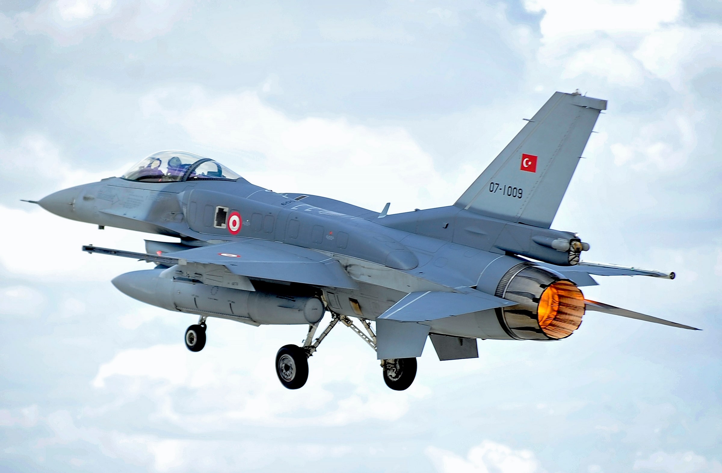 Myśliwiec F-16