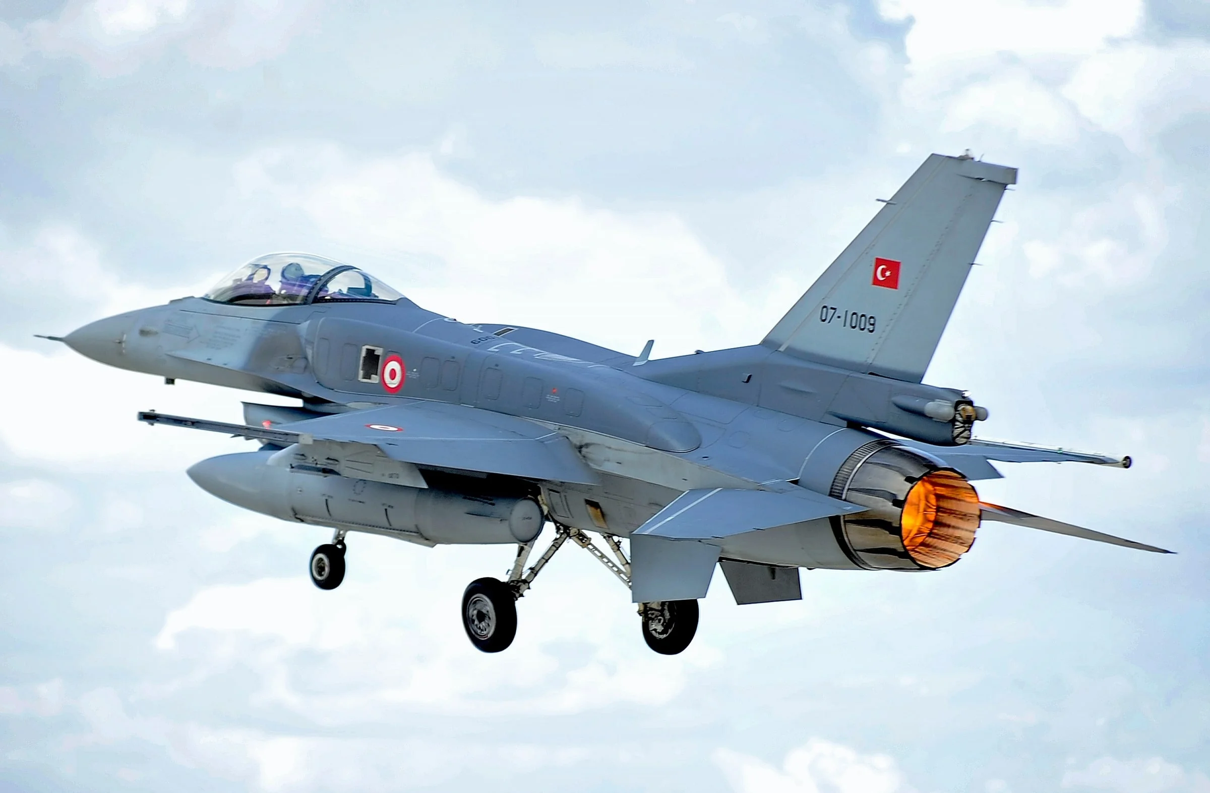 Myśliwiec F-16