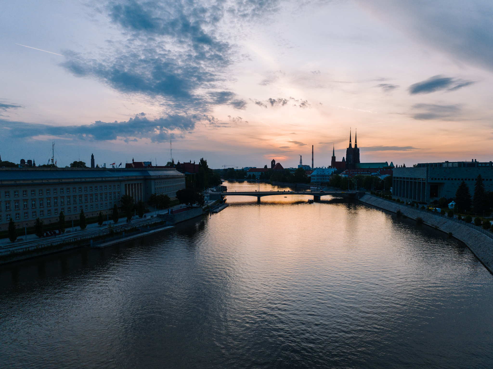 DJI Mavic 3 Pro, 24 mm, f/2.8, 1/200 s, ISO 160, zdjęcie obrobione. 