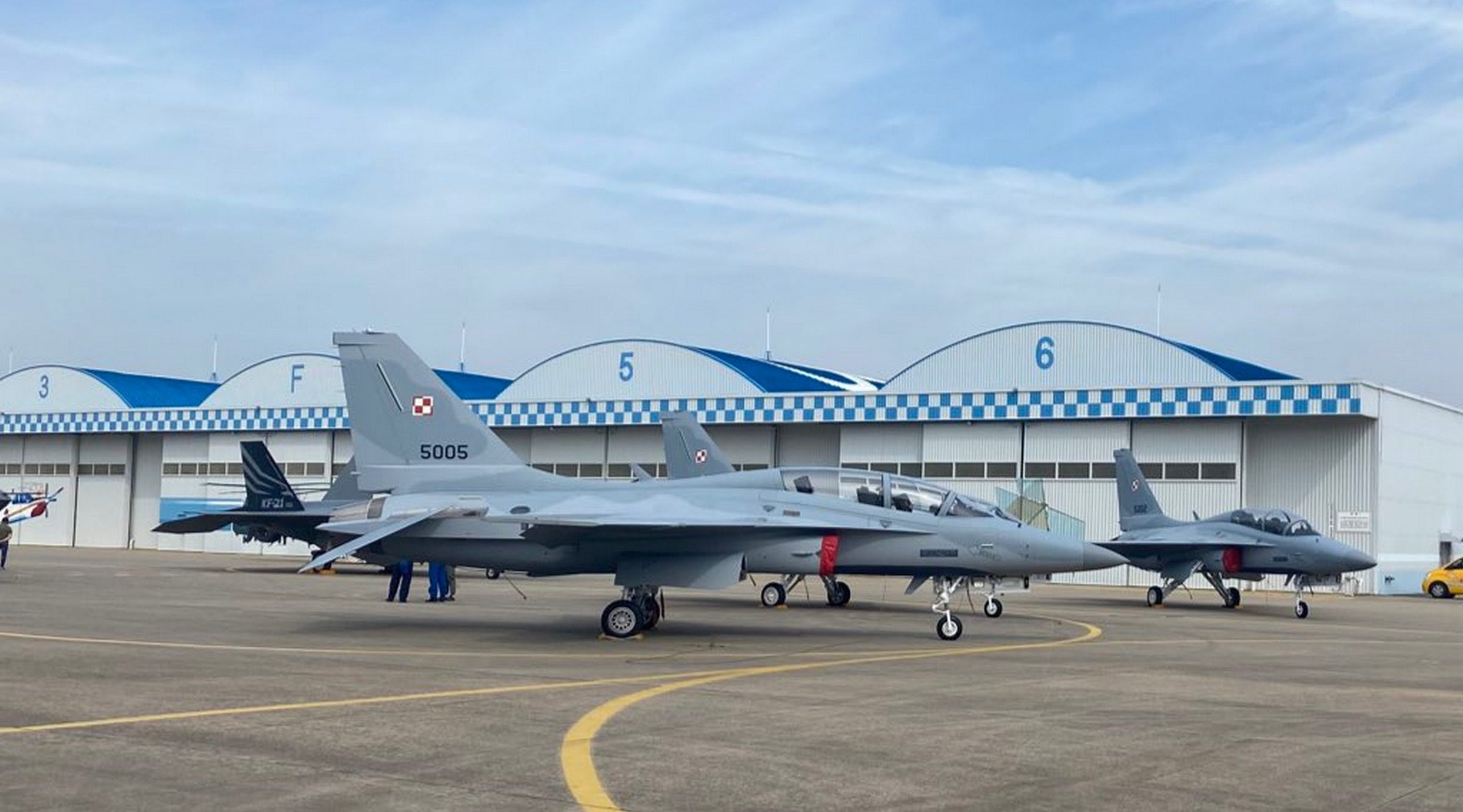 FA-50GF - oto nowe samoloty dla Wojska Polskiego. Właśnie wyjechały z fabryki